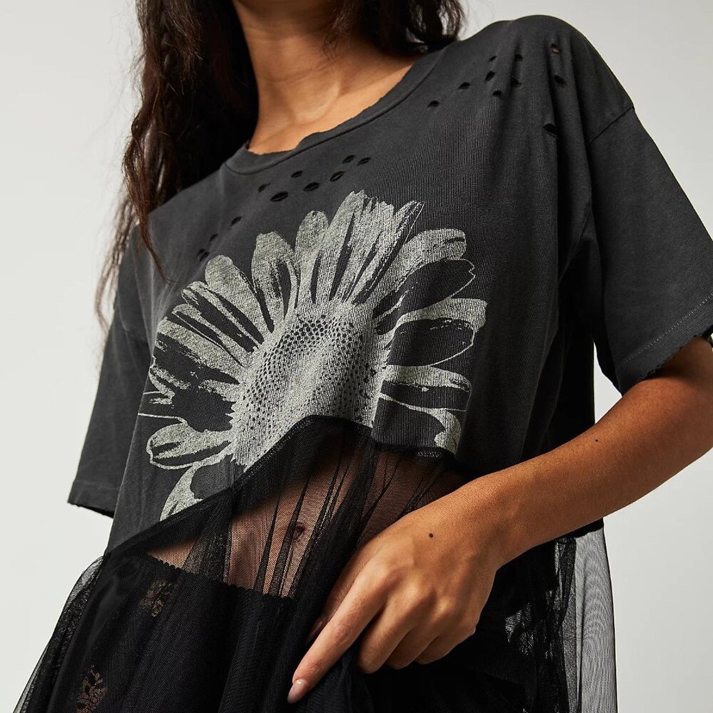 ISO Free People Sunflower Tulle Skirt Tee Size XS or S - Picture 3 of 4